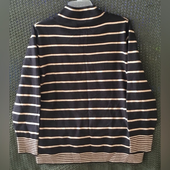 The Tog Shop Women’s Dark Brown/Tan Stripe Sweater, 6-Button Detail; Siz… - Picture 2 of 8